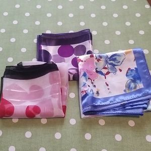 Lot of 3 kerchiefs